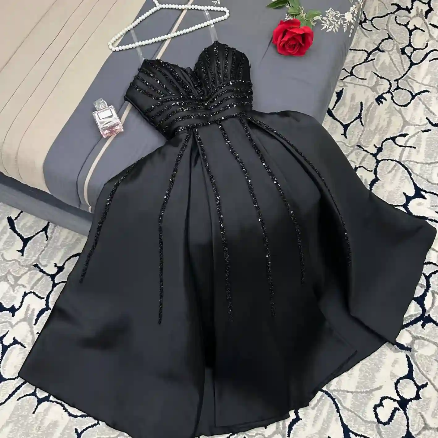 فستان أسود سهرة طويل
