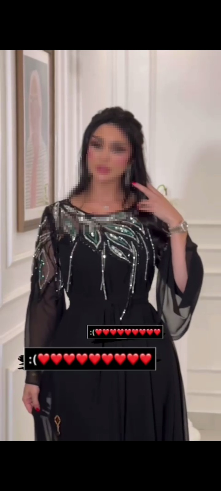 فستان فخم باللون الأسود أجمل فساتين السعودية