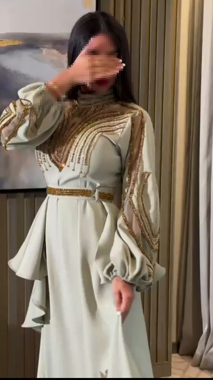 فستان سهرة طويل باللون البيج اجمل فساتين السعودية