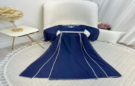 تصميم-فستان-سهرة-أزرق-بأكمام-طويلة